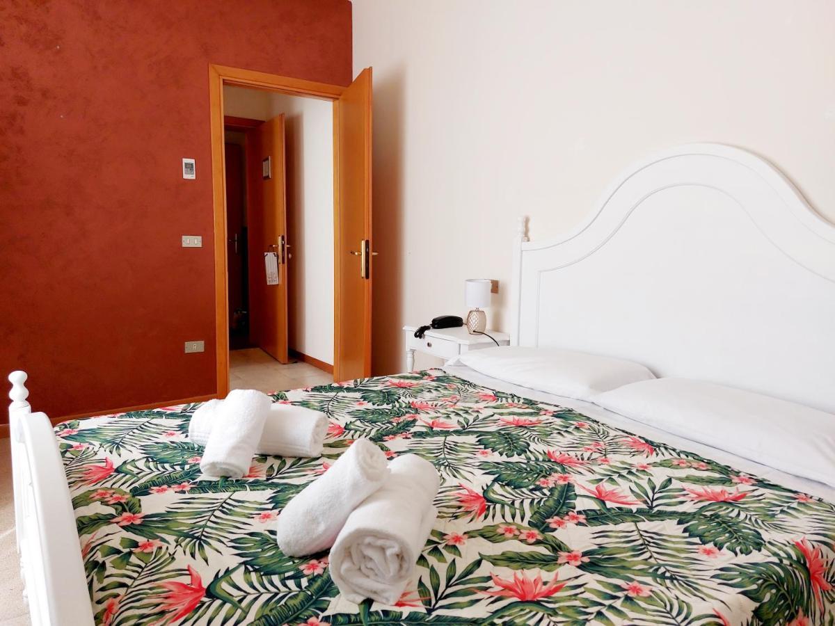 Hotel Valbella บาร์โดลิโน ภายนอก รูปภาพ