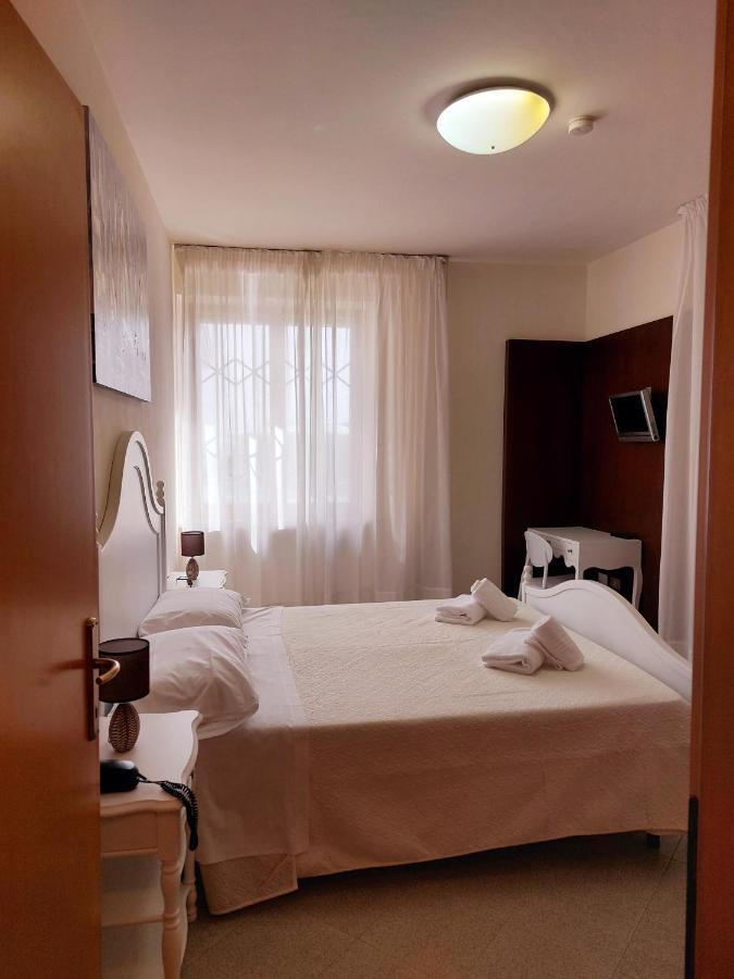Hotel Valbella บาร์โดลิโน ภายนอก รูปภาพ